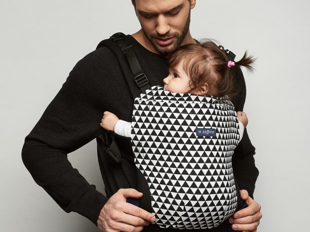 Baby carrier CARE black & white